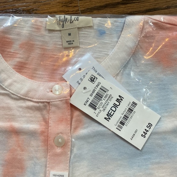 NWT woman’s style & co tie dye button up Henley knit shirt size medium - Picture 6 of 7